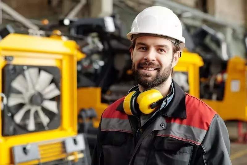 Como a Conformidade com a NR-12 Beneficia Sua Empresa